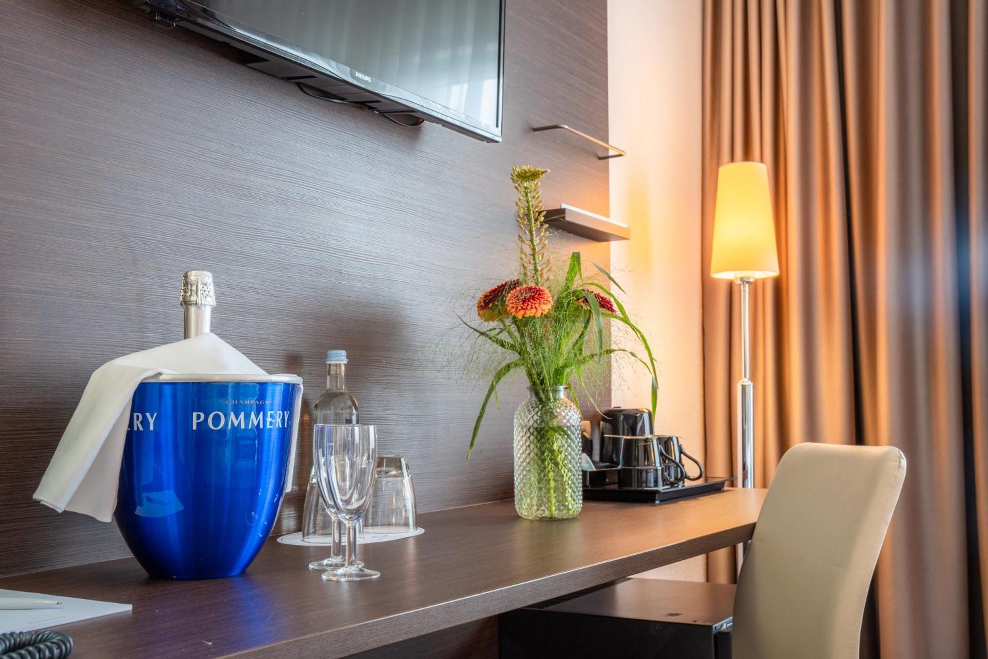 Airways Hotels Frankfurt Airport West Raunheim Zewnętrze zdjęcie